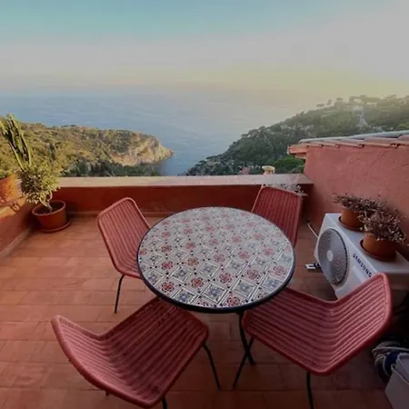 A Seaside With A Terrace&private Apartment